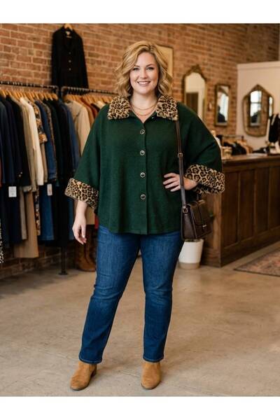 tülaybutik Women's Plus Size Leopard Fur Detailed Winter Buttoned Poncho