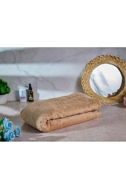 Generic Premium Plush Bath Towel – beige for Everyone