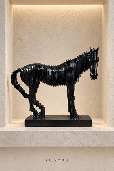 sudora Katmanlı At Biblosu Reçine Dekoratif Heykel 35 cm Siyah