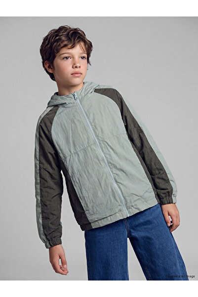 LC Waikiki Ozmarka New Season Green Water Repellent Boy's Raincoat