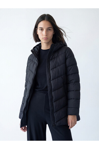 LC Waikiki Peak New Season Black Hooded Women's Puffer Jacket
