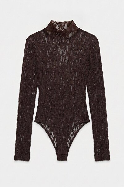 BSL Dik Yakalı Dantel Bodysuit