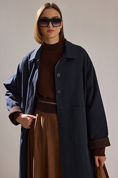 Touché Privé Velvet-Detail Oversize Trench Coat