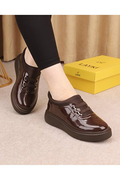 layki Imola brown cracked leather detailed elastic laced women's sports shoes.