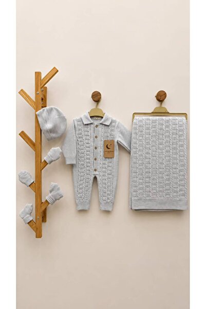 Baby day طقم استقبال مواليد فاخر 5 قطع تريكو محبوك بأزرار خشبية - رمادي فاتح