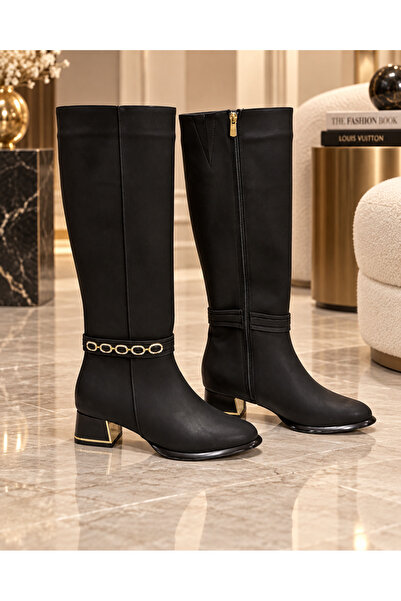 NOBLE TREAD SHOES حذاء نسائي بطول أسفل الركبة مزين بسلسلة حجرية وسحاب، حذاء ي...