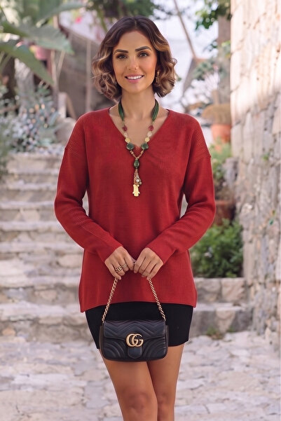 Nevin Kaya Moda ملابس تريكو أساسية حمراء اللون بياقة على شكل حرف V