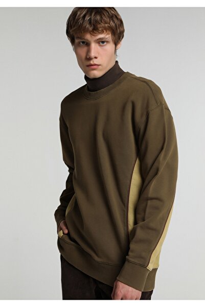 Colin's Relaxed Fit Round Neck Plain Men's Green Sweatshirt