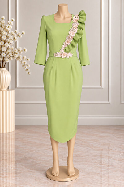 BOTOS VM Rochie midi , cu fodrita și detalii din dantelă 3D
