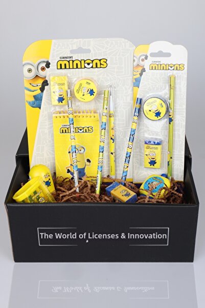 Minions Dekomus Special Boxed Licensed 14-Piece Stationery Set Notepad, Penci...