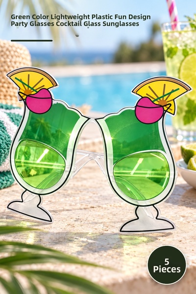 Yenilig 5 Pieces Cocktail Glasses Party Glasses – Green Color Lightweight Pla...