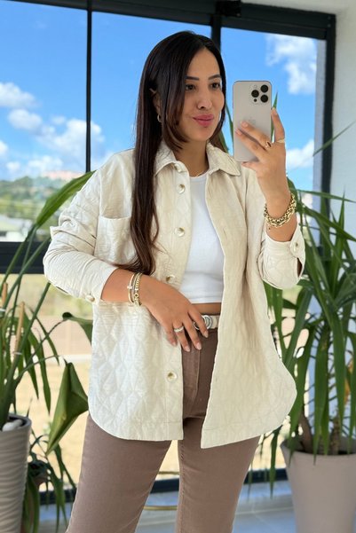 Swana Women's Buttoned Quilted Jacket - Cream