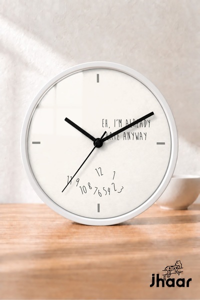 JHAAR Minimal Yazı Desenli Modern Duvar Saati - Orta Boyut 30 cm - Beyaz Kasa...
