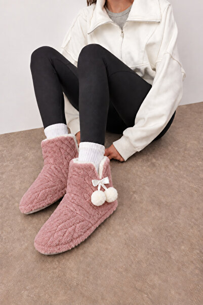 rs riva shoes أحذية RIVA النسائية المصنوعة من القطيفة، أحذية منزلية مزينة بفي...