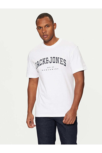 Jack & Jones تي شيرت رجالي بشعار جاك جونز باللون الأبيض