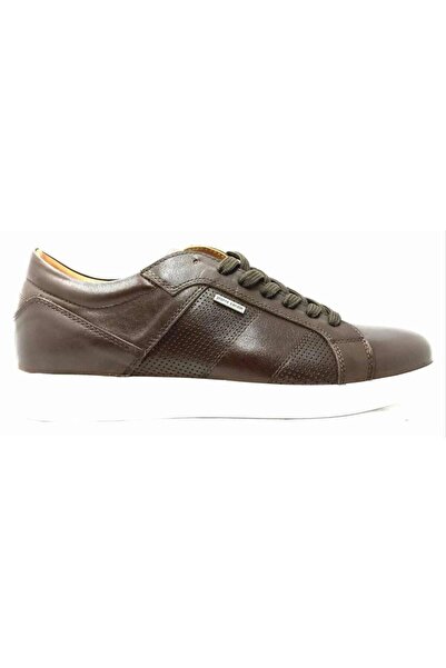 Pierre Cardin 779029 أحذية رجالية عادية باللون البني
