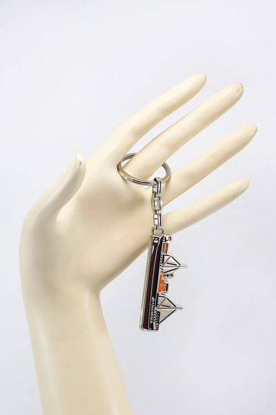biuti Metal Pirate Ship Keychain, Gift Bag Ornament