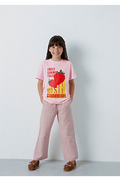 Mavi Bedrucktes rosa T-Shirt mit lockerer Passform / lockerem, bequemem Schni...