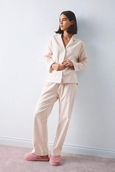 DeFacto Regular Fit Long Sleeve Striped 2-Piece Flannel Pajama Set H4616Ax26Au