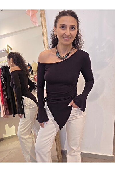 Butik Kadın, Kayık Yaka, Tek Taraf Açık Omuz, Asimetrik Kesim, Büzgülü Bağlam...