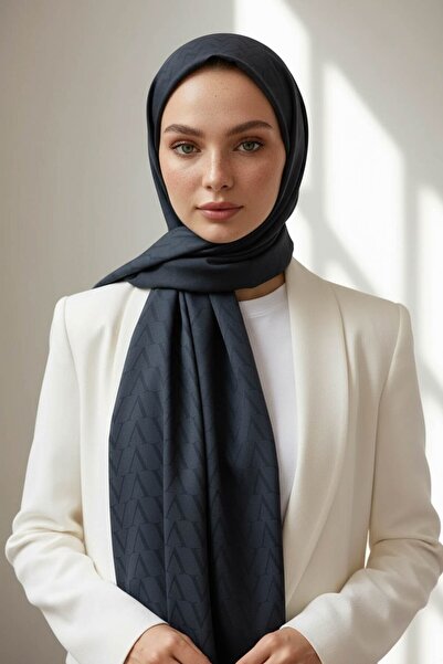 Vissona KREP DEGRADELİ MONOGRAM DESENLİ İNDİGO RENKLİ 75X195 KIRIŞMAZ ŞAL