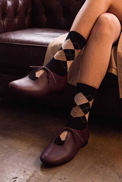 Mio Gusto Burgundy Color Round Toe Lace-Up Women's Ballerinas