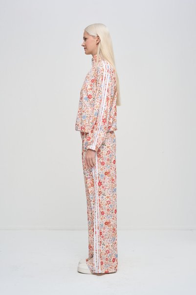 HANIQA Striped Floral Patterned Suit
