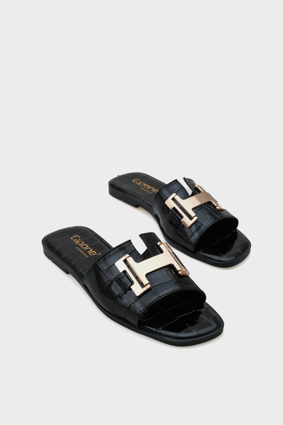 Capone Outfitters Koren Women's H Gold Buckle Slippers