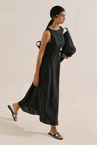 Manuka Linen Dress Black