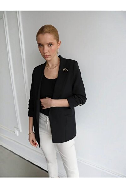 AYHAN Blazer Jacket with Brooch Accessory