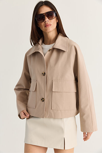 Bianco Lucci Women's Beige Wide Pointed Collar Pocketed Plaid Lined Short Tre...