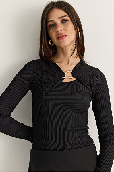 Bianco Lucci Women's Black Gold Accessory Double Breasted Collar Low-Cut Deta...