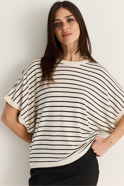 Bianco Lucci Women's Cream-Black Crew Neck Batwing Sleeve Striped Oversize Me...