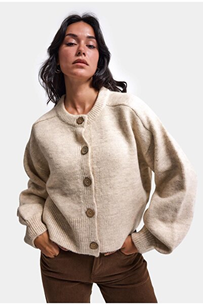 it's basic Kadın Bej w6-57 Oversize Düğmeli Kazak Hırka