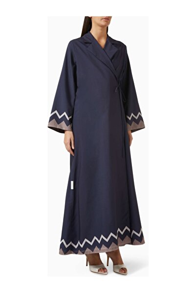 Hessa Falasi Modern Zigzag Patterned Abaya and Sheila Set for a Stylish and E...