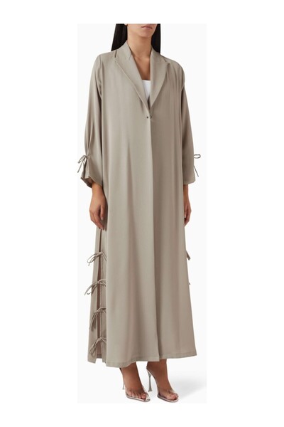 Hessa Falasi Stylish and Elegant Modestwear Experience with Modern Cut George...