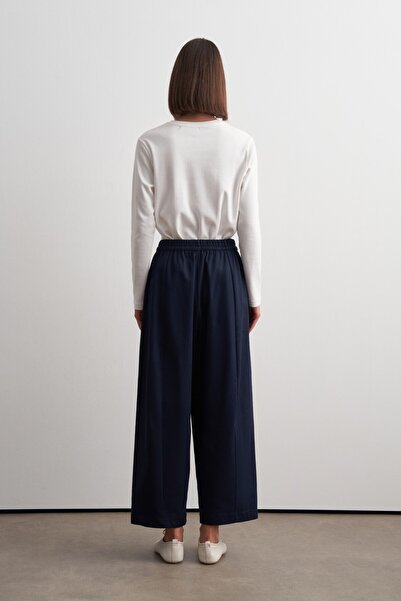 KADRİYE BAŞTÜRK Barrel Gabardine Trousers Navy Blue