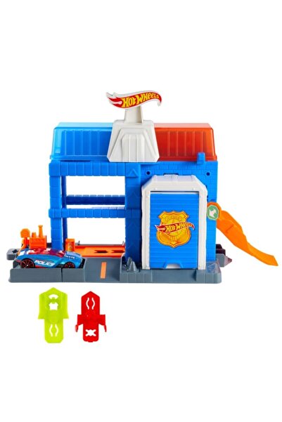 HOT WHEELS Σετ παιχνιδιού με πίστα Πύργος Αστυνομίας Κέντρου Πόλης JHL74 με α...