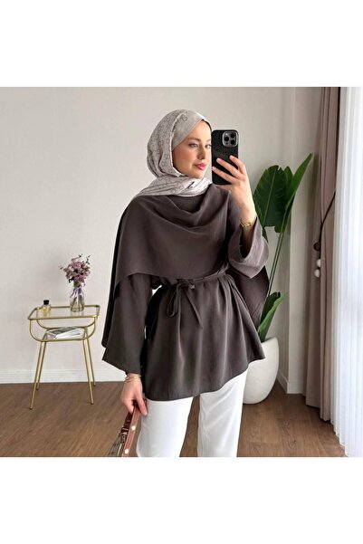 MODA ŞEHNAZ قميص نسائي محتشم بحزام خصر وتصميم كاب