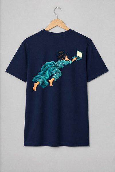 Generic Brand Tricou unisex cu Femeie întinsă la laptop cu umor de birou