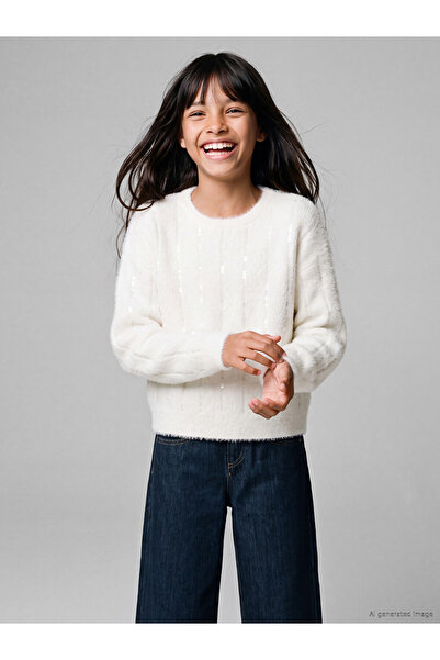 LC Waikiki Rmz Gi̇yi̇m Farkiyla Embroidered Girls' Knit Sweater