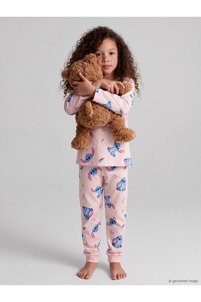LC Waikiki Rmz Gi̇yi̇m Farki̇lli̇ Popüler Cartoon Hero Themed Girls' Pajama Set
