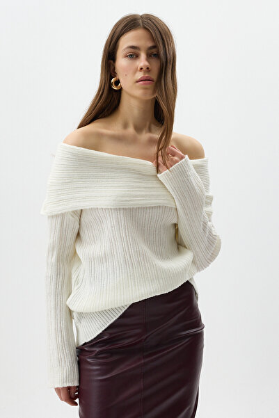 Serenity Boat Neck Long Sleeve Sweater