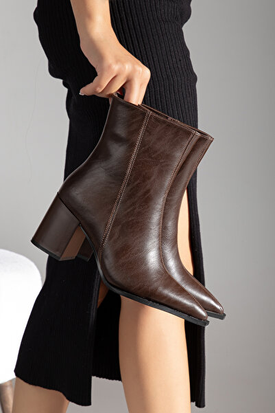 wolfcity Pointed Toe Heeled Boots 2-0-2-7