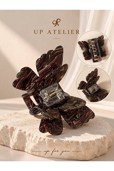 Up Atelier مشبك مزلاج على شكل فراشة بيرليسسينت