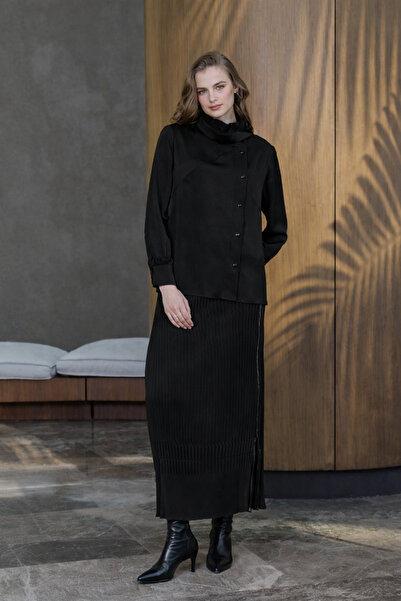 MissWhence Satin Pleated Skirt Set