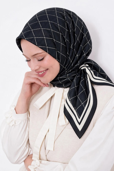 Lesscarves LS2211 Desenli Pamuk İpek Eşarp 90x90 cm 01-Siyah-Beyaz