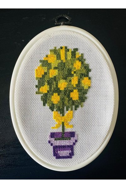 Handmade Mini-tablou realizat manual în tehnica broderiei cu cruciulițe
