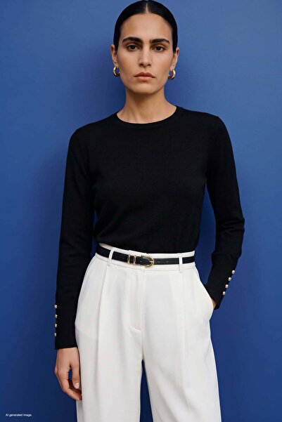Sateen Long Sleeve Tricot with Snap Detail - Black