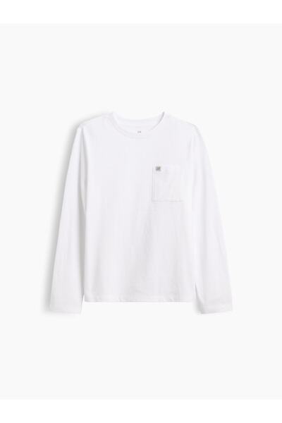 GAP Erkek Çocuk Beyaz Logo Cepli T-Shirt